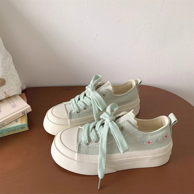 Damen Plateau-Sneaker mit floralen Applikationen und strapazierfähigem Obermaterial Drune