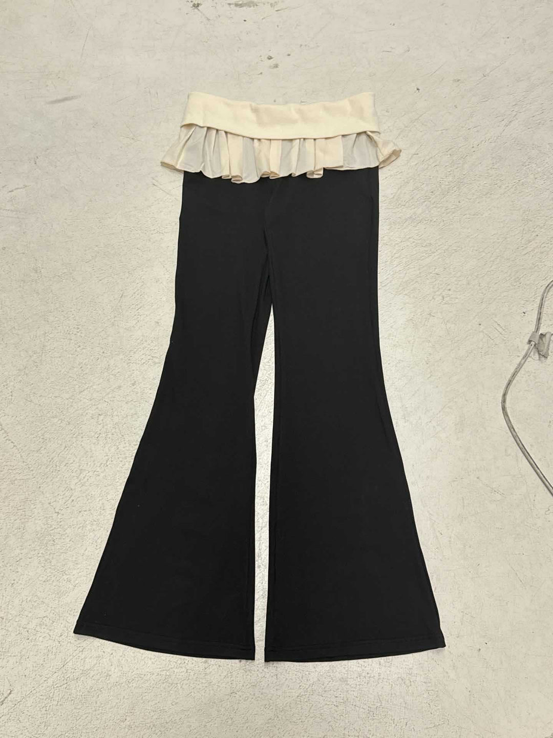 Damen nan taillierte Highwaist Schlaghose mit Zierband, Gürtelschlaufen und ausgestelltem Bein Drune