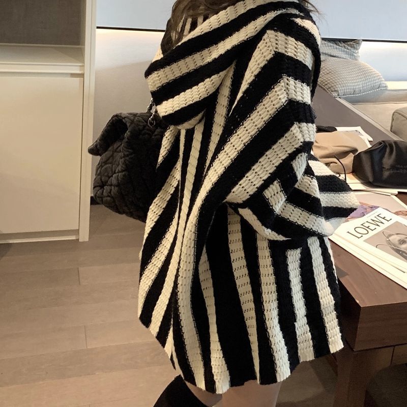 Damen Oversized Strickponcho mit grafischem Streifenmuster Drune