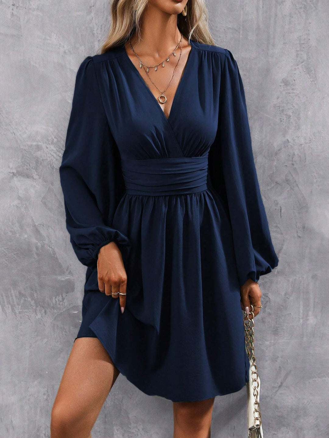 Damen Wickelkleid mit schickem V-Ausschnitt und voluminösen Ärmeln Drune