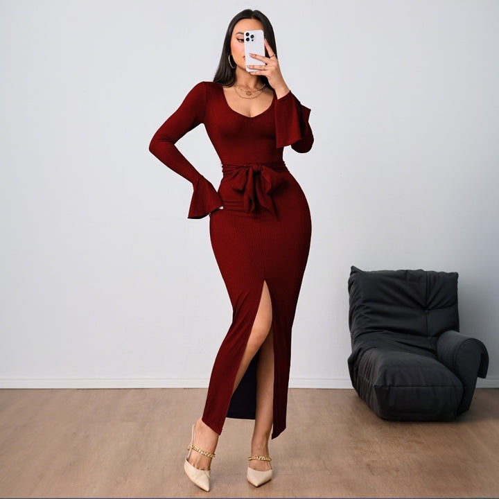 Damen Kleid mit V-Ausschnitt und ausgestellten Ärmeln Drune