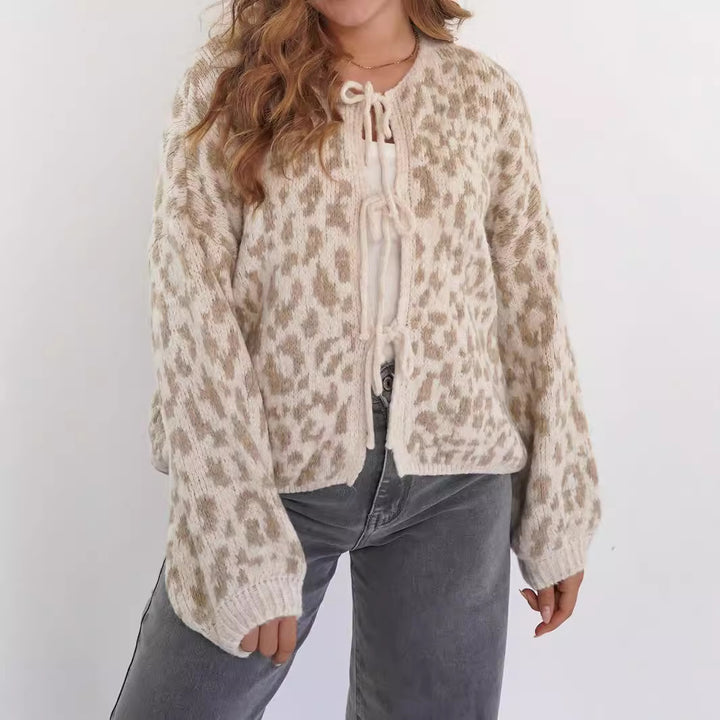 Damen Cardigan mit auffälligem Tiermuster und eleganten Bindebanddetails Drune