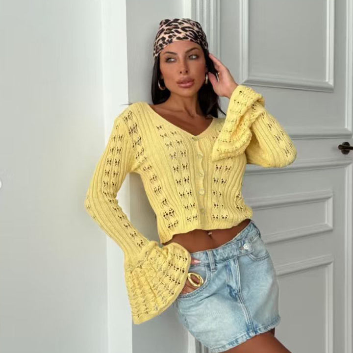 Damen Strickjacke im filigranen Design mit herzförmigen Ausschnitten Drune