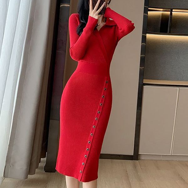 Damen Strickkleid mit asymmetrischem Kragen und dekorativen Knöpfen Drune