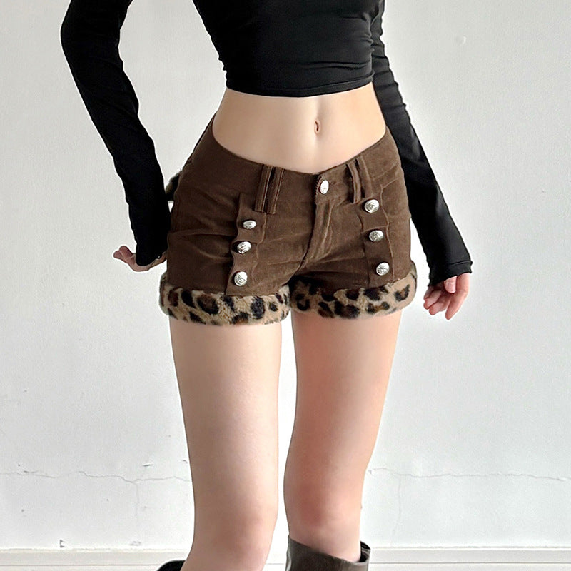 Damen Shorts mit eleganten Knopfdetails und trendigem Leopardenbesatz Drune