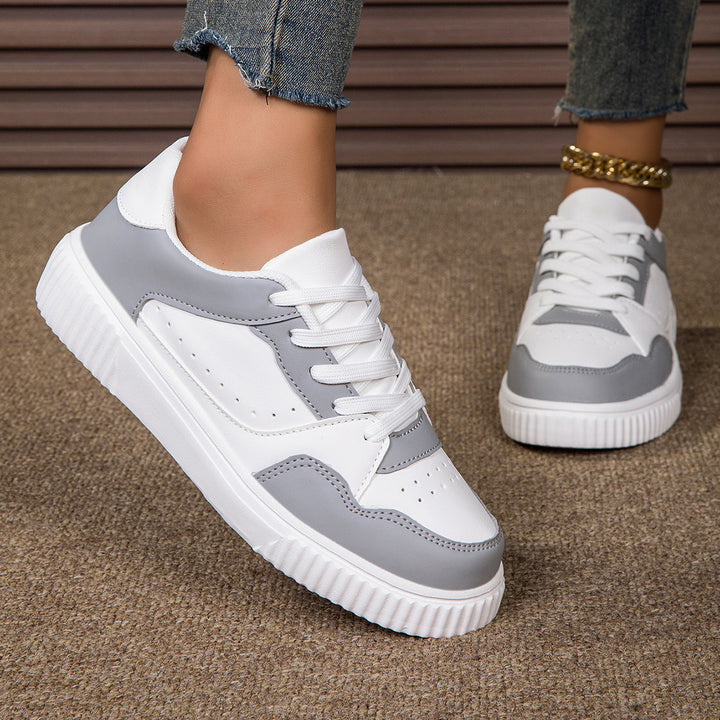 Damen nan niedrig geschnittener Sneaker mit geriffelter Profilsohle, gepolstertem Schaft und perforiertem Obermaterial Drune