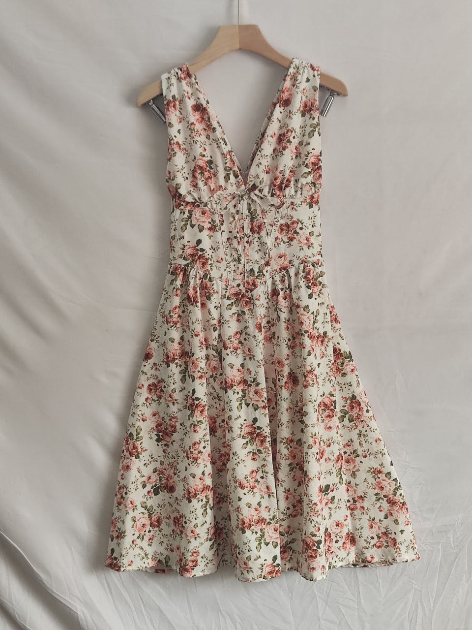 Damen Maxikleid mit floralem Design und praktischen Taschen Drune