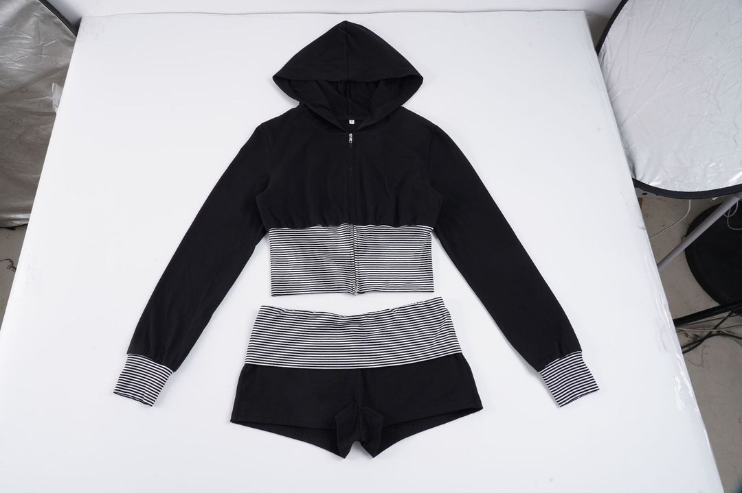 Damen nan kurz geschnittenes Lounge-Set mit Kapuzen-Cropped-Zip und gestreiften Highwaist-Shorts Drune