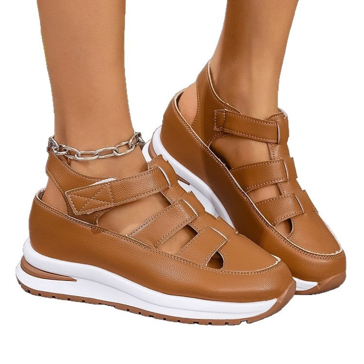 Damen  sportliche Plateaupantoletten mit verstellbarem Klettverschluss, atmungsaktiven Cut-Outs und dämpfender EVA-Laufsohle Drune