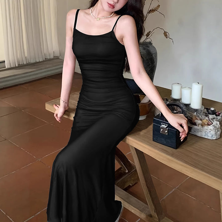 Damen langes Wickelkleid mit eleganter Silhouette und spaghettiträgen Drune