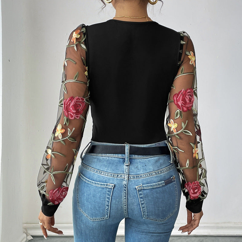 Damen Body mit transparenten, bestickten Puffärmeln und V-Ausschnitt Drune