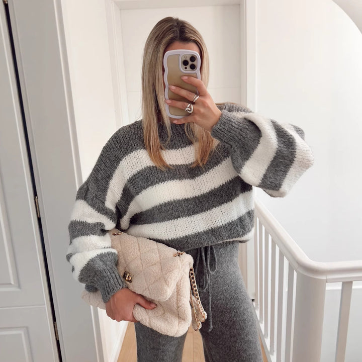 Damen Kuscheliger Cropped-Pullover mit breiten Streifen und hohem Kragen Drune