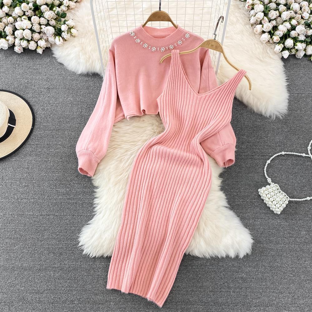 Damen Strickkleid mit eleganter Rippstruktur und femininen Trägern Drune