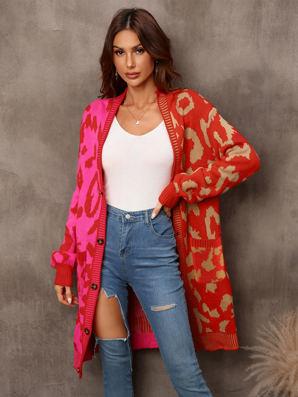 Damen länger geschnittene Strickjacke mit auffälligem Muster Drune