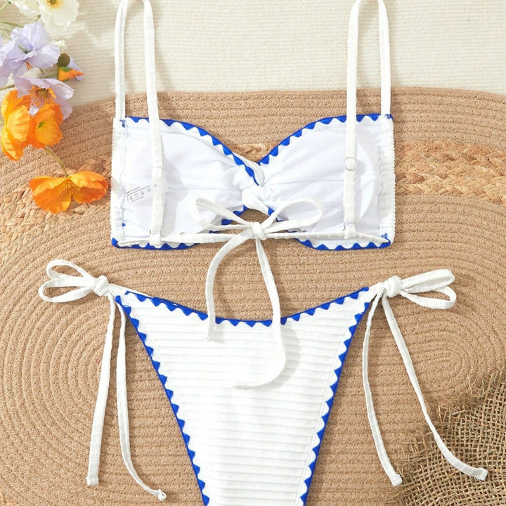 Damen Triangel-Bikini mit dekorativem Rüschensaum Drune