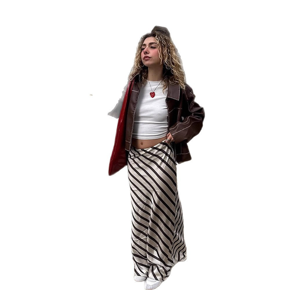 Damen cropped Kunstlederjacke mit feinen Nähten und weitem Schnitt Drune