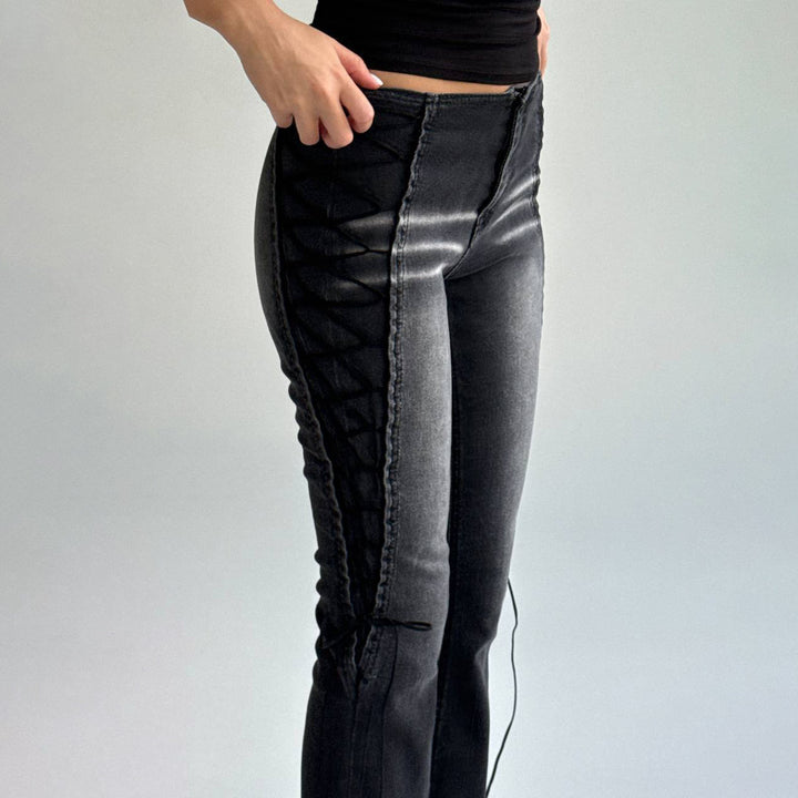 Damen Flared Jeans mit innovativem Schnür-Design Drune
