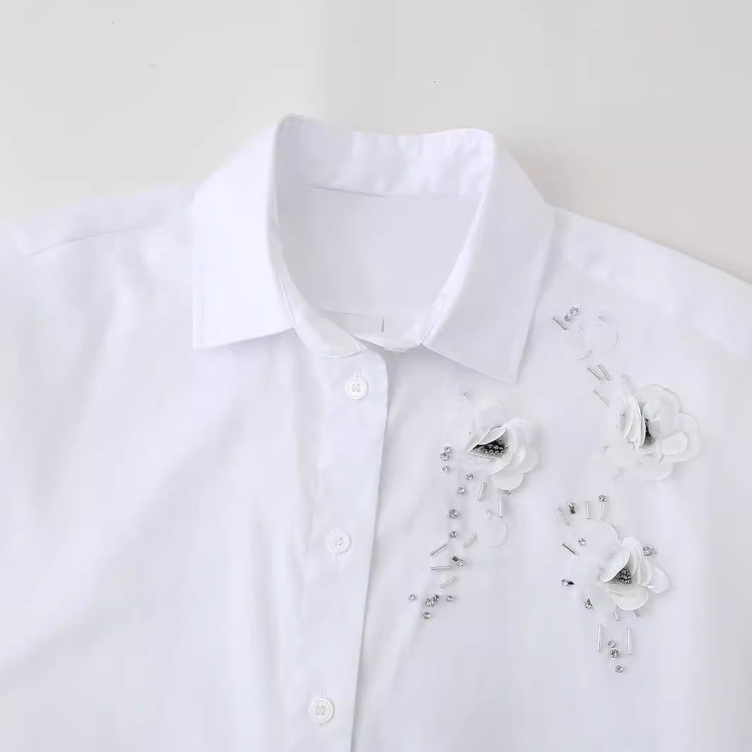 Damen geschickt gestaltete Bluse mit floralen Applikationen Drune
