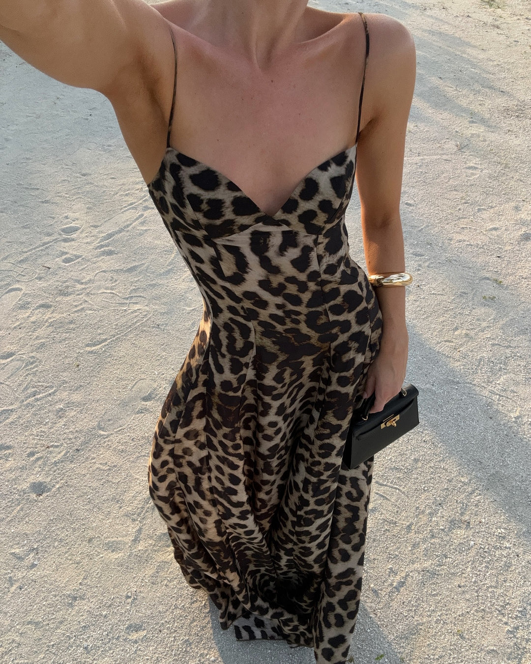 Damen Maxikleid mit V-Ausschnitt und animalischem Muster Drune