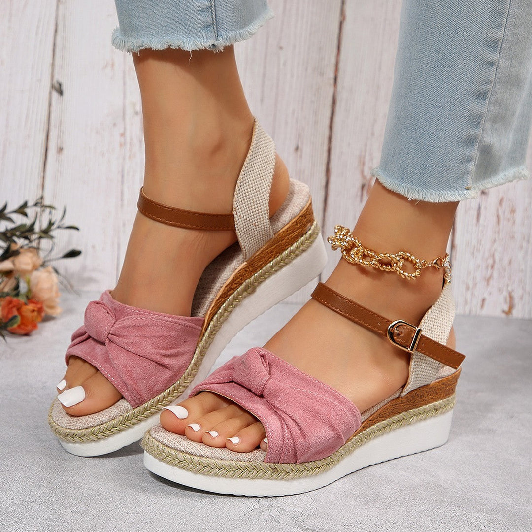 Damen Wedge-Sandalen mit raffiniertem Knoten-Detail und komfortablem Fußbett Drune