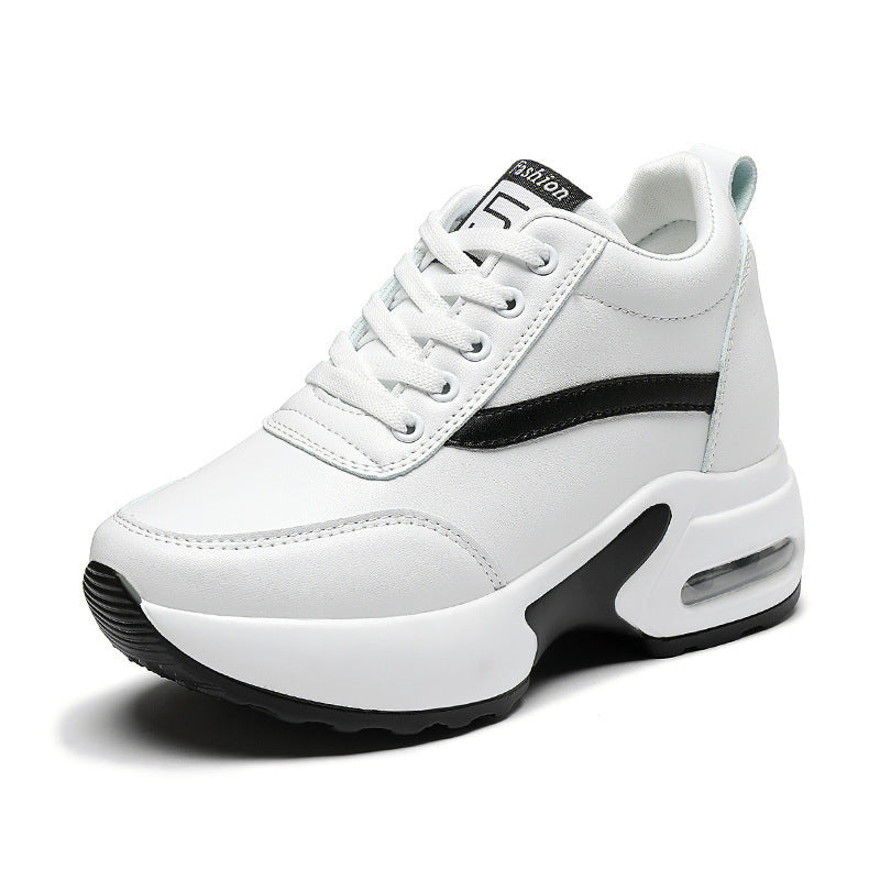 Damen nan urbaner Plateausneaker mit luftgeformter Zwischensohle und geschwungener Seitenapplikation Drune