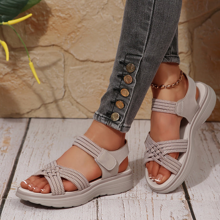 Damen Sportliche Sandalen mit geflochtenen Riemen und gepolsterter Sohle Drune