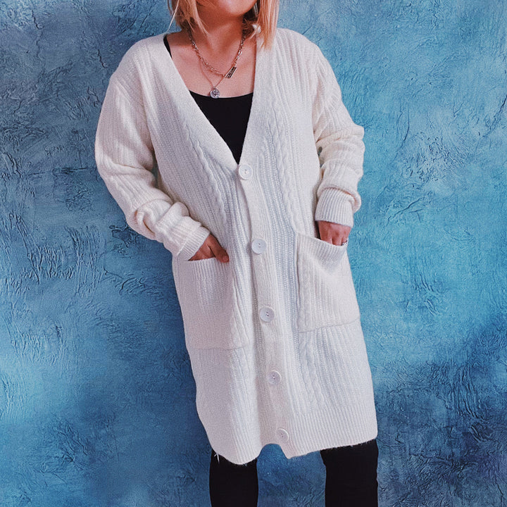 Damen Grobstrickjacke mit modernen Knopfdetails und lässigem Schnitt Drune