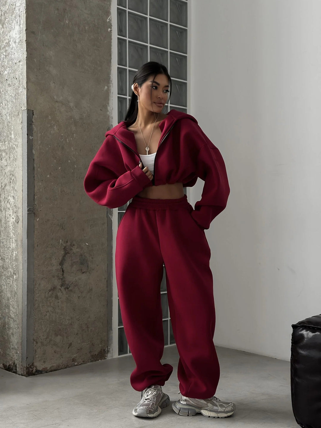 Damen Sportliches Cropped Hoodie und weite Jogginghose Drune
