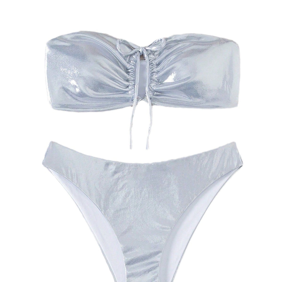 Damen Bandeau-Bikini mit glänzendem Oberteil und hohem Beinausschnitt Drune