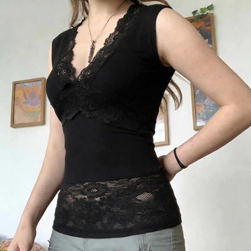 Damen-Spitzen-Tanktop mit tiefem V-Ausschnitt und dekorativen Rüschendetails Drune