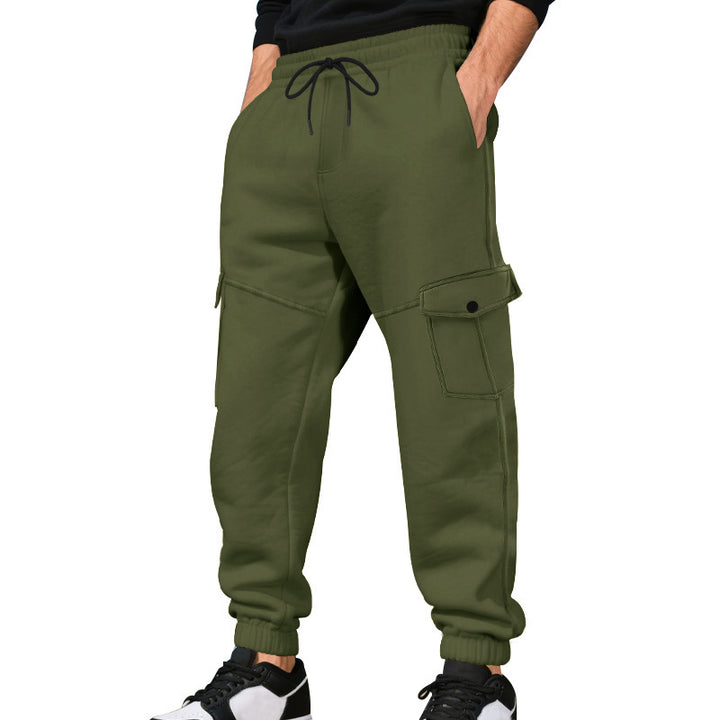 Herren nan urban-militärische Cargo-Jogginghose mit knieabgesteppten Einsätzen, seitlichen Klappentaschen und gerippten Beinabschlüssen Drune