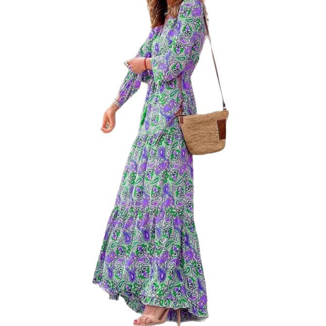 Damen Maxi-Kleid mit traditionellem floralen Muster und V-Ausschnitt Drune
