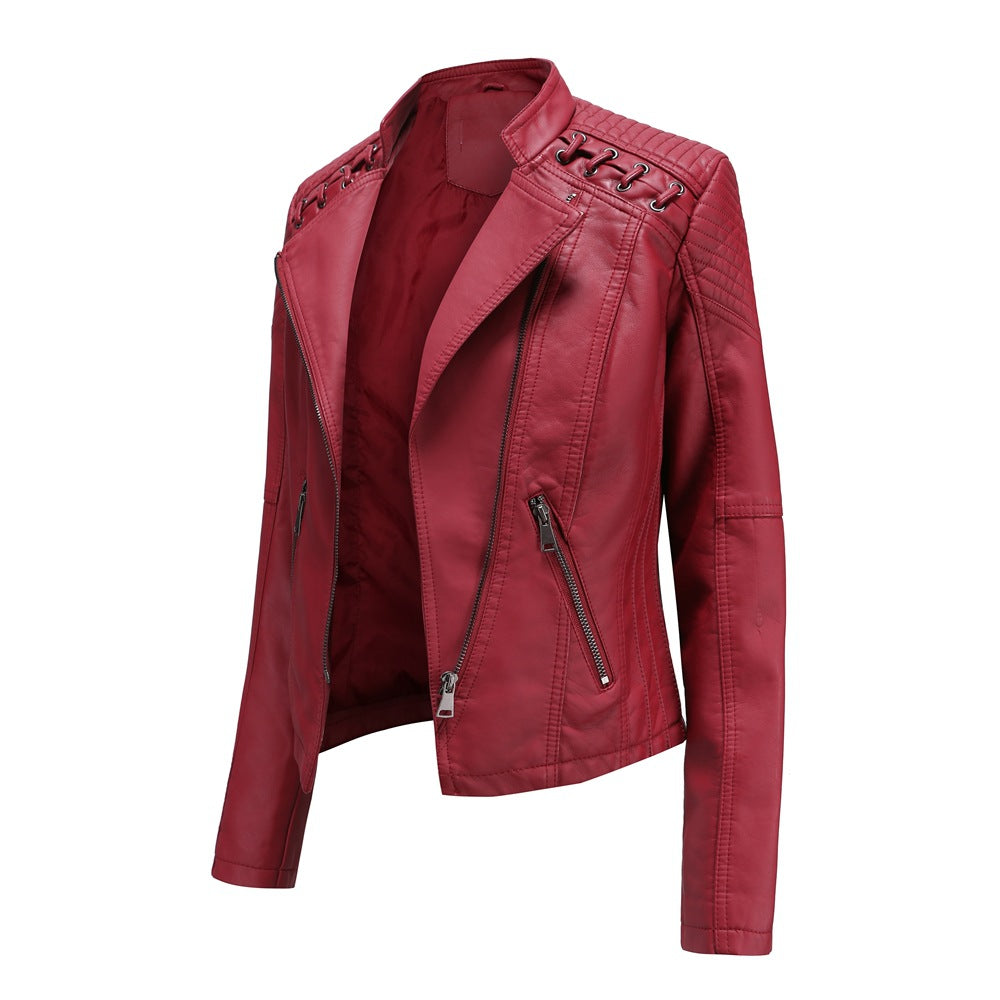 Damen nan taillierte Kunstleder-Bikerjacke mit gesteppter Schulterpartie, asymmetrischem Reißverschluss und Zierösen Drune