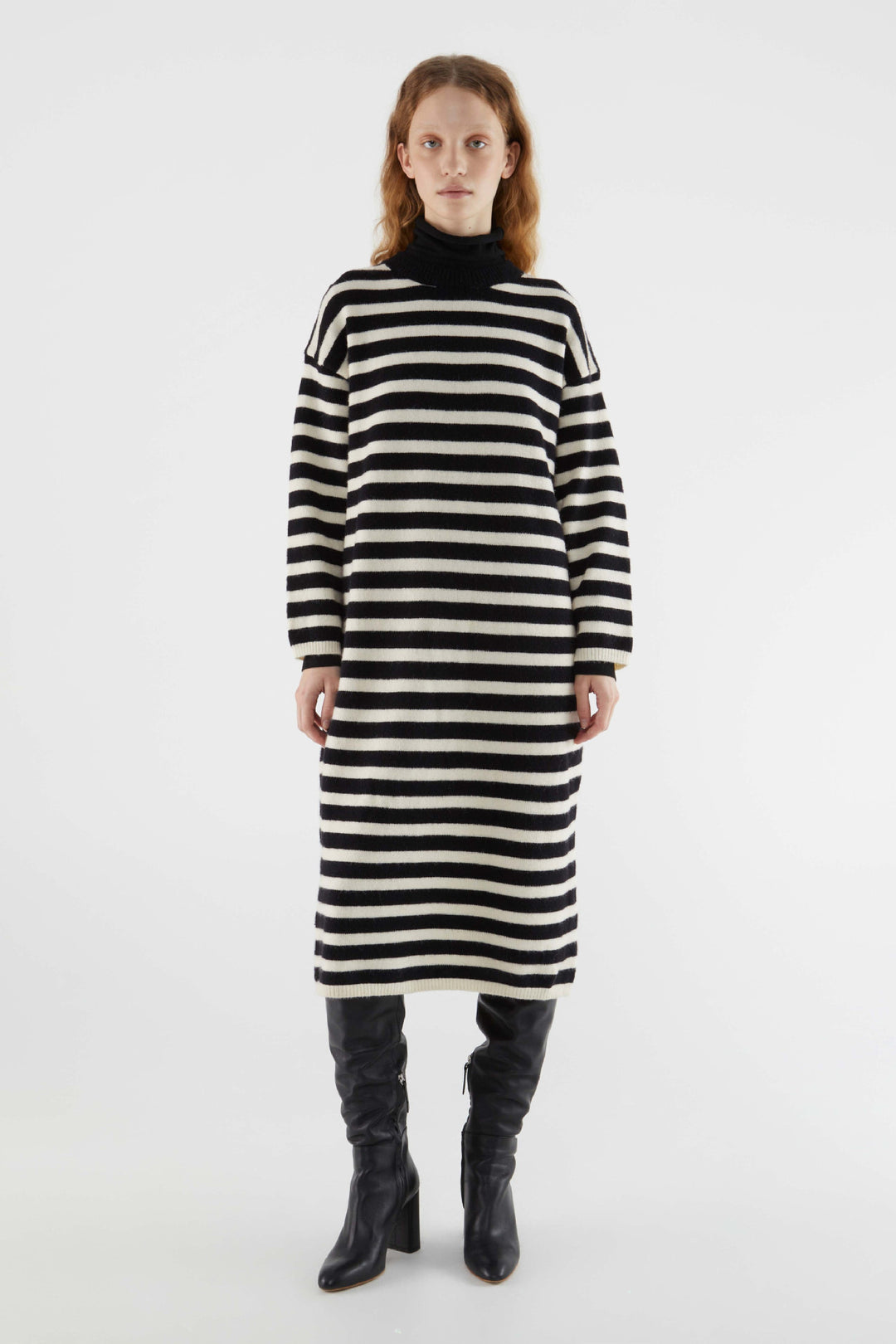 Damen Strickkleid mit modernem Blockstreifenmuster und lässigem Schnitt Drune