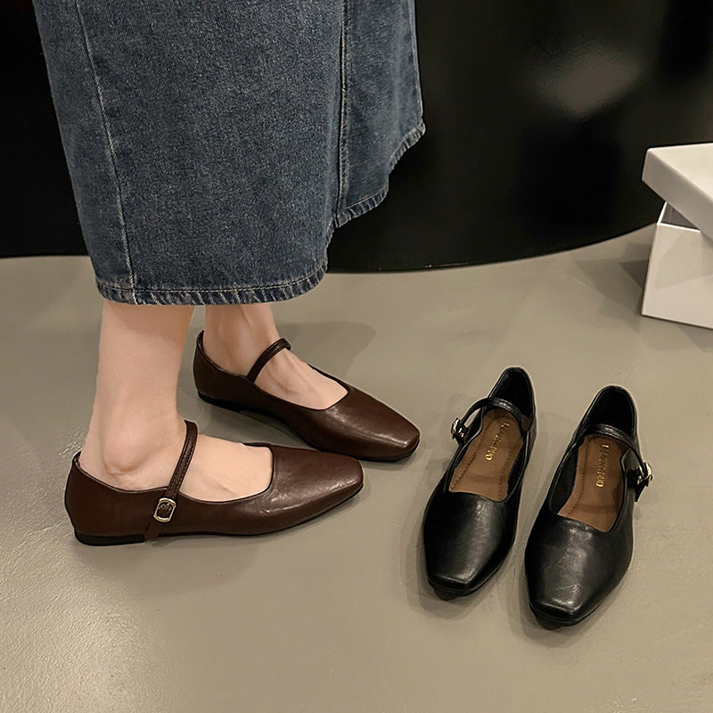 Damen Quadratzehen-Mary-Jane-Flats mit verstellbarem Knöchelriemen Drune