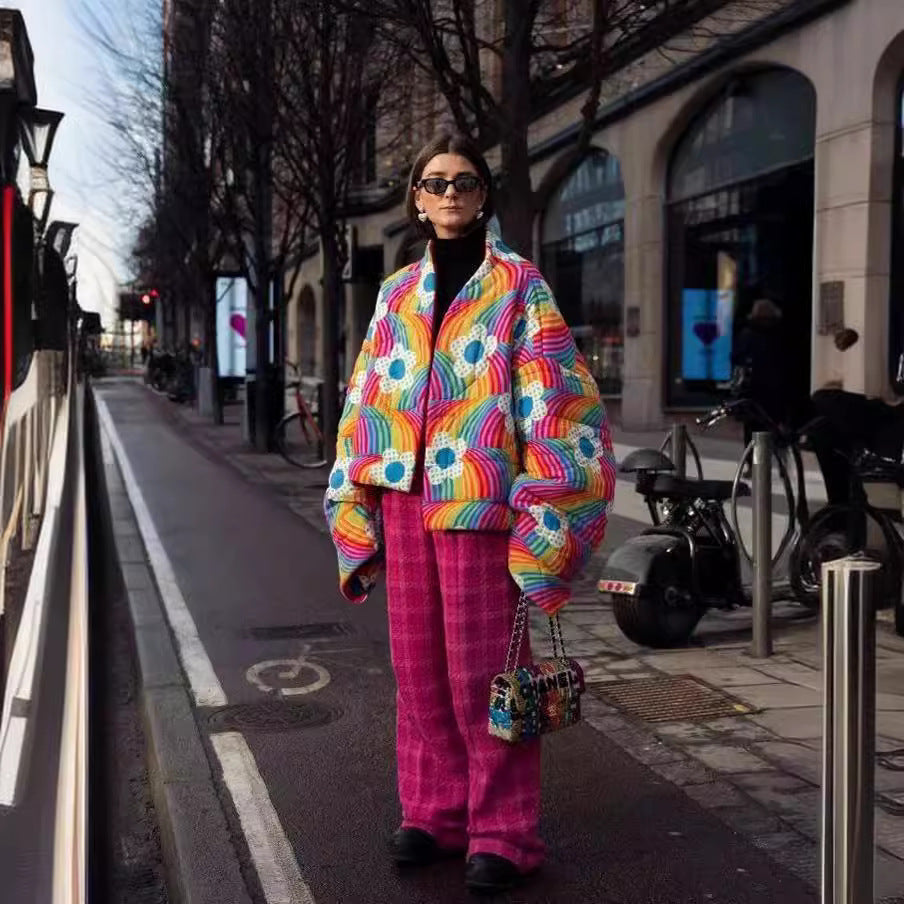 Damen gesteppten OverGrößed-Jacke mit buntem Blüten-Design und großzügigen Taschen Drune