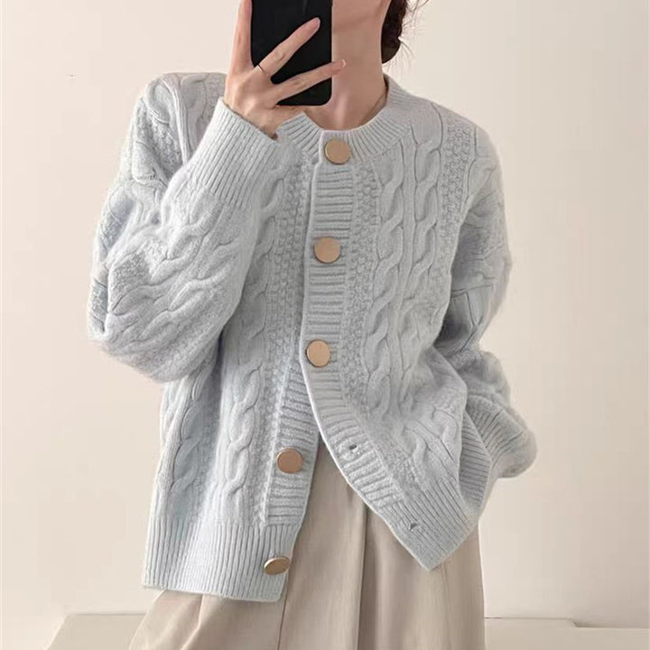 Damen Strickjacke mit Kabelmuster und großen Knopfdetails Drune