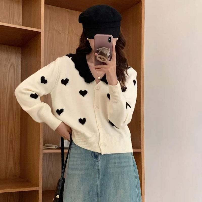 Damen Strickjacke mit Herzmuster und klassischem Kragen Drune