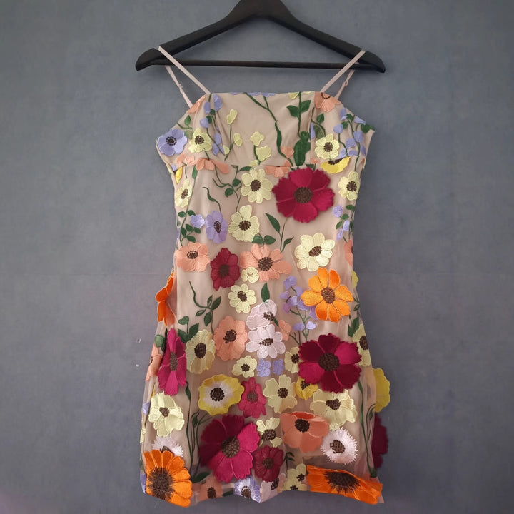 Damen Elegantes Cocktailkleid mit zarter Blumenstickerei Drune