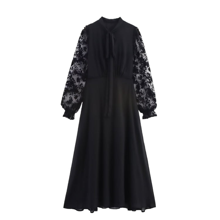 Damen Maxi-Kleid mit floralem Spitzenoberteil und elegantem Bindegürtel Drune