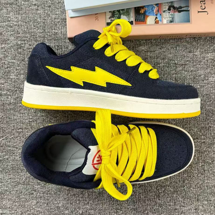 Damen Sportliche Sneakers mit auffälligem Blitz-Design Drune