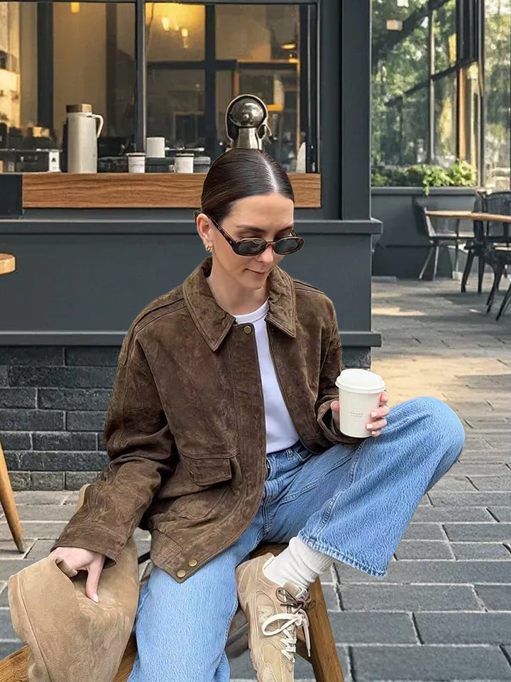 Damen lässige Wildlederjacke mit praktischen Taschen und hochgeschlossenem Kragen Drune