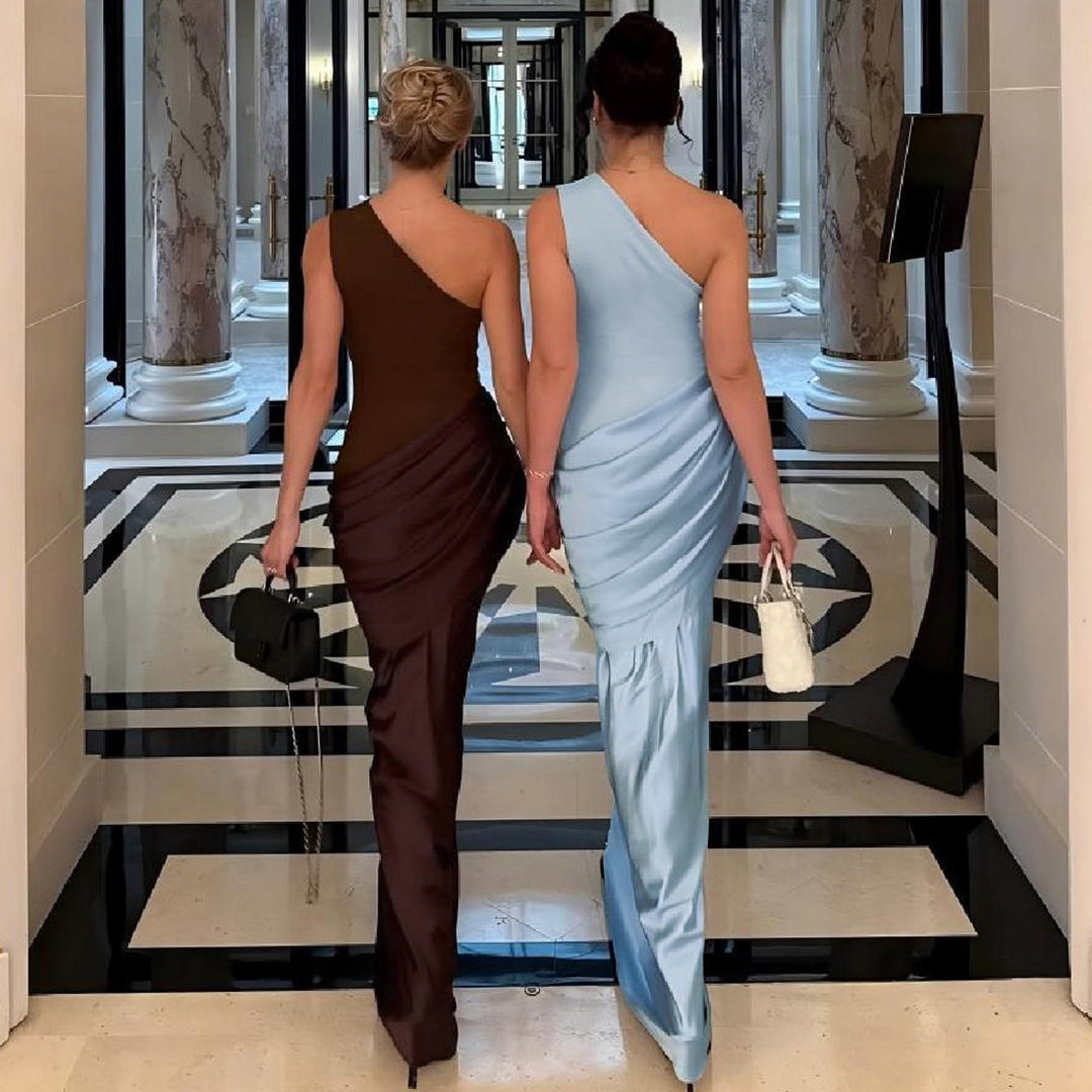 Damen Elegantes Maxikleid mit asymmetrischem Schnitt und raffinierten Drapierungen Drune