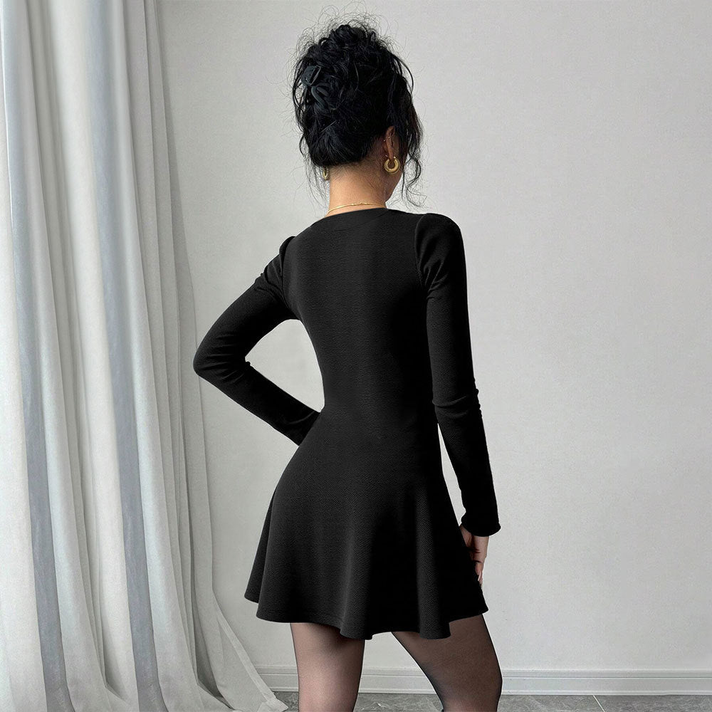 Damen Knielanges Strickkleid mit tiefem V-Ausschnitt und Knopfleiste Drune