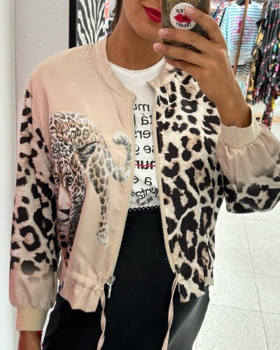 Damen entspannte Bomberjacke mit extravagantem Leoparden-Motiv Drune
