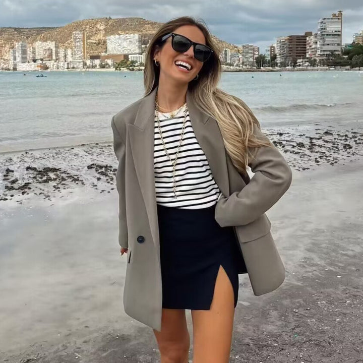 Damen nan taillierter Doppelreiher-Blazer mit spitzem Revers, Pattentaschen und leichtem Innenfutter Drune