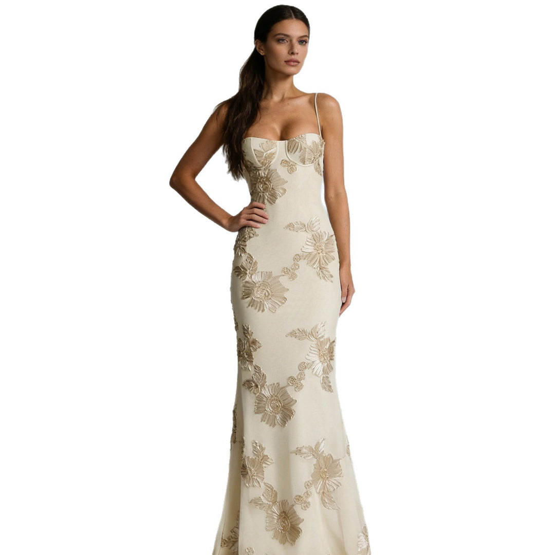 Damen Elegantes Figurbetontes Abendkleid mit floralen Stickereien Drune
