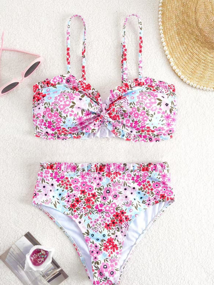 Damen Bikini-Set mit fröhlichem Blumenmuster und gerafftem Bustier Drune