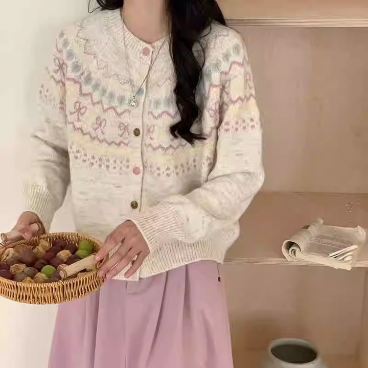 Damen Strickjacke mit festlichem Muster und modischen Knöpfen Drune