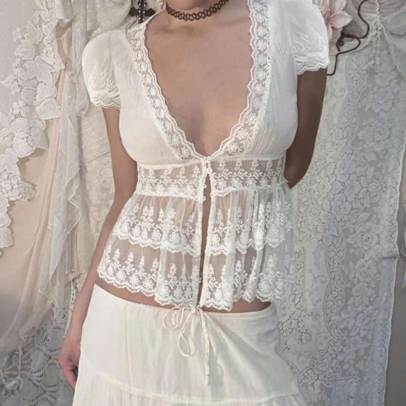 Damen Spitzenbluse mit Rüschendetails und tiefem V-Ausschnitt Drune